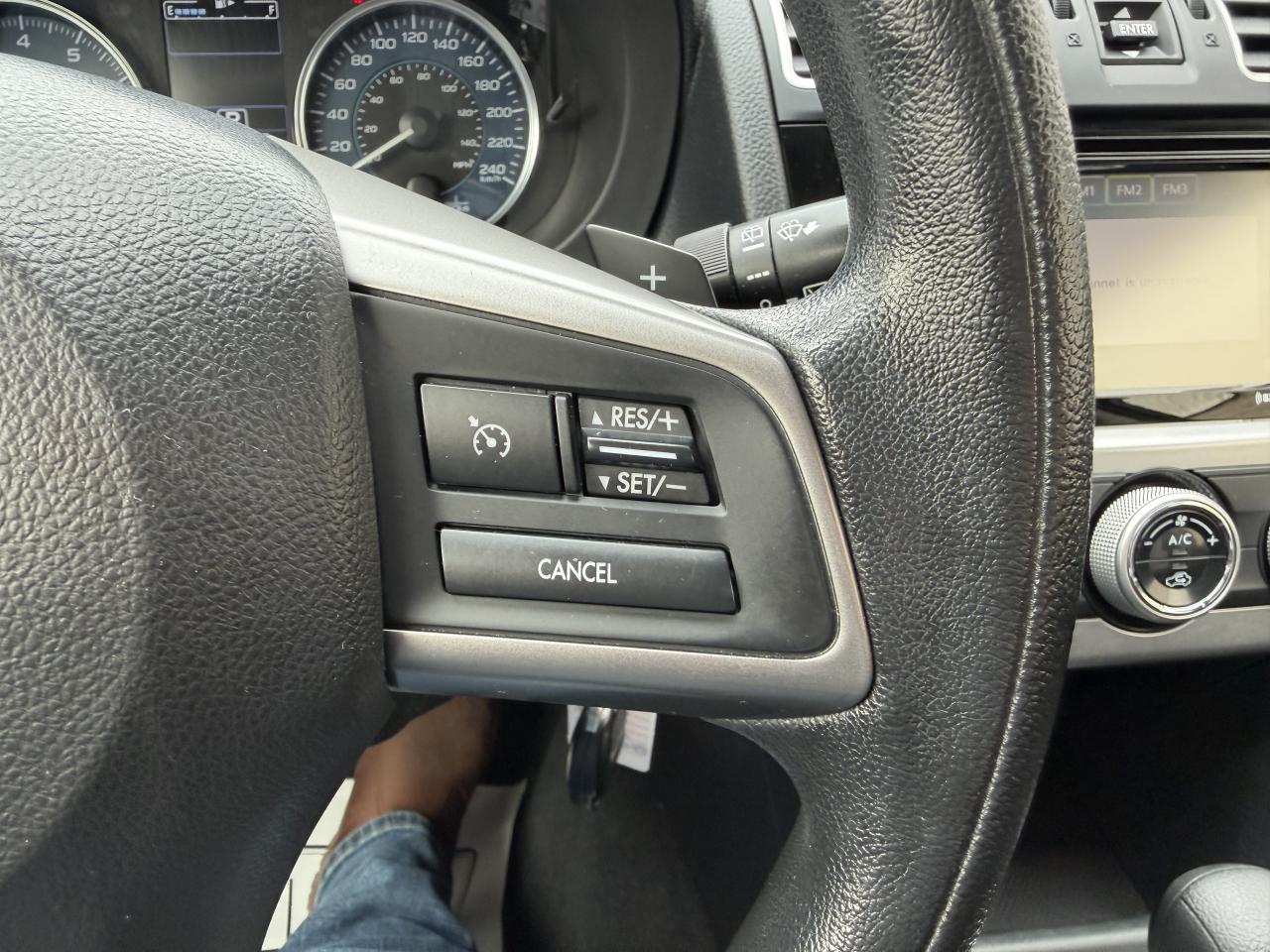 2015 Subaru XV Crosstrek Touring Pkg  AWD, 84K!! HEATED SEATS!!! B/U CAMERA Photo