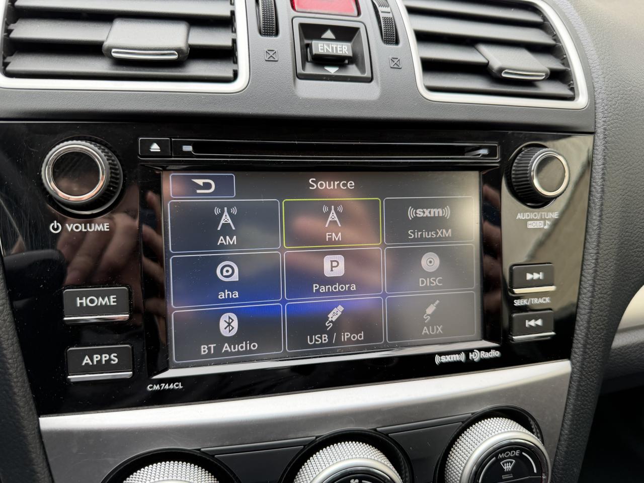 2015 Subaru XV Crosstrek Touring Pkg  AWD, 84K!! HEATED SEATS!!! B/U CAMERA Photo