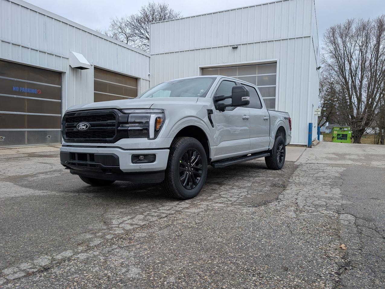 2026 Ford F-150 Lariat SuperCrew 501A 4x4 Photo0