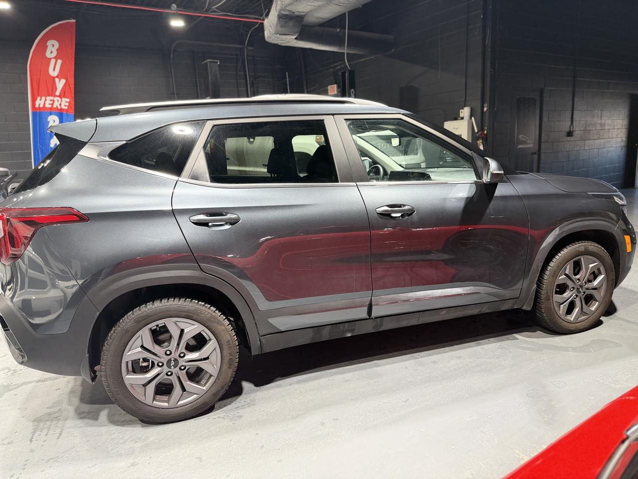 2025 Kia Seltos EX AWD Photo3