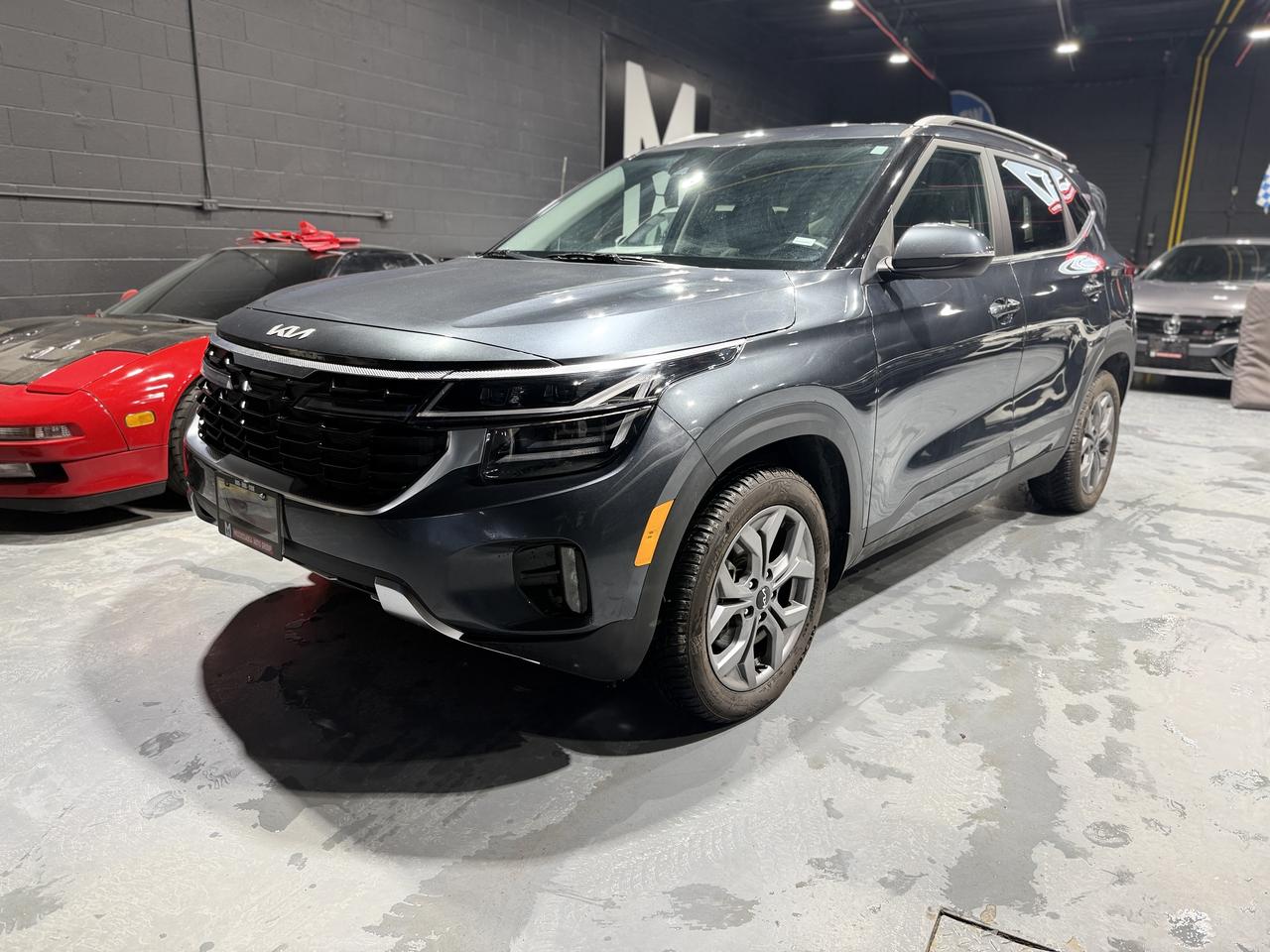 2025 Kia Seltos EX AWD Photo0