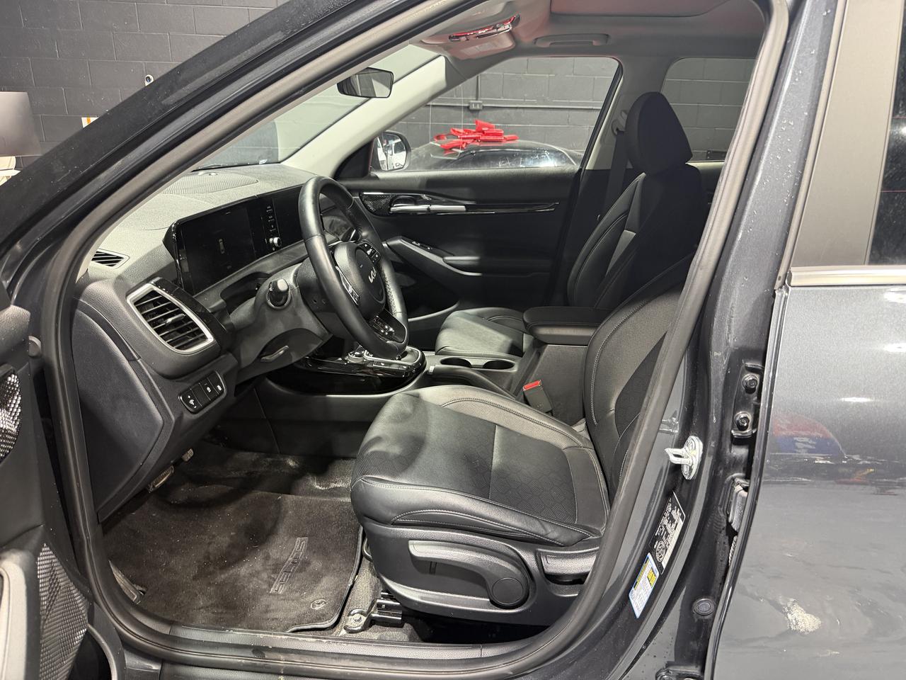 2025 Kia Seltos EX AWD Photo