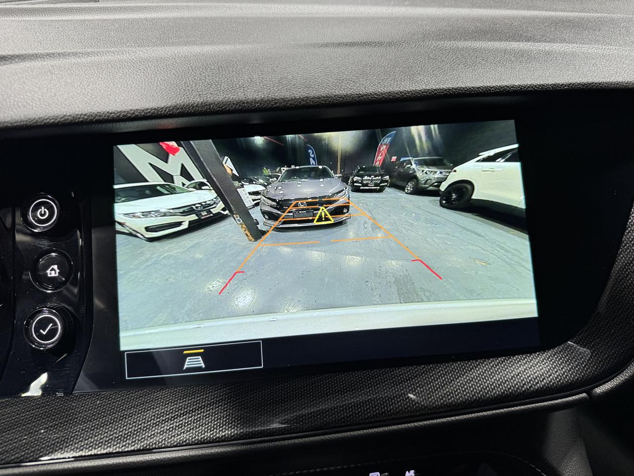 2023 Buick Envision AWD 4dr Essence Photo