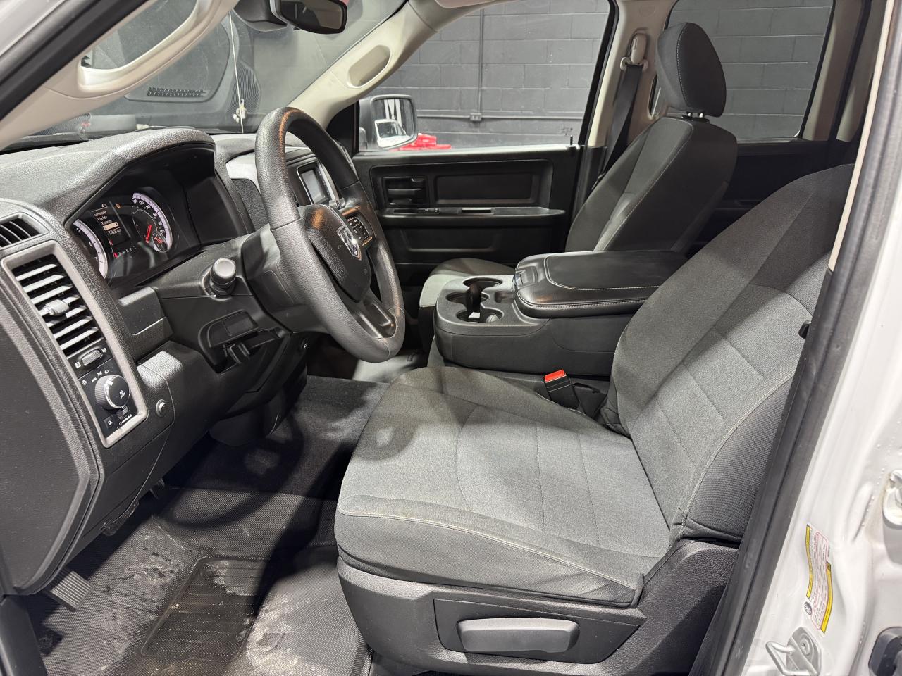 2022 RAM 1500 Classic Express 4x4 Quad Cab 6'4" Box Photo