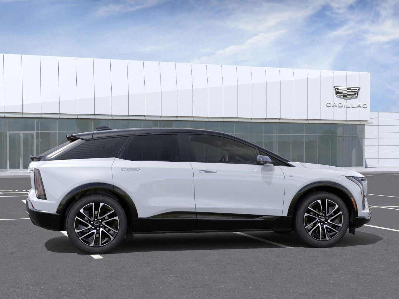 2026 Cadillac OPTIQ Sport 4dr Sport Photo4