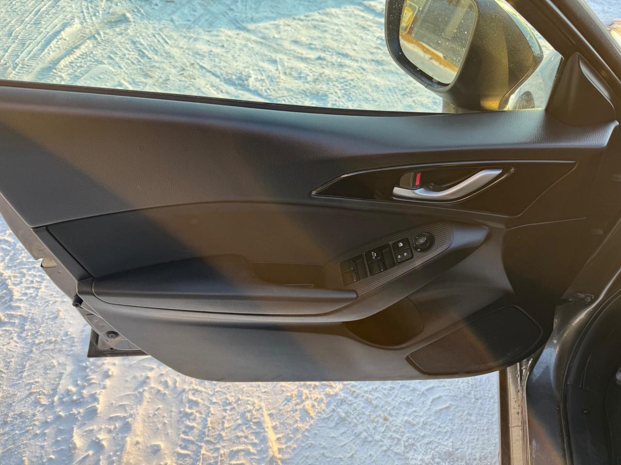 2016 Mazda MAZDA3 GS Backup Camera | Bluetooth | Heated Seats Photo