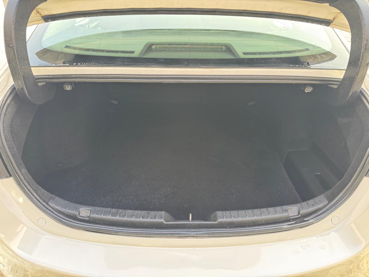 2019 Mazda MAZDA3 GS MANUAL | BSM | Backup Camera | Android Auto | Apple Car Play | Heated Seats Photo