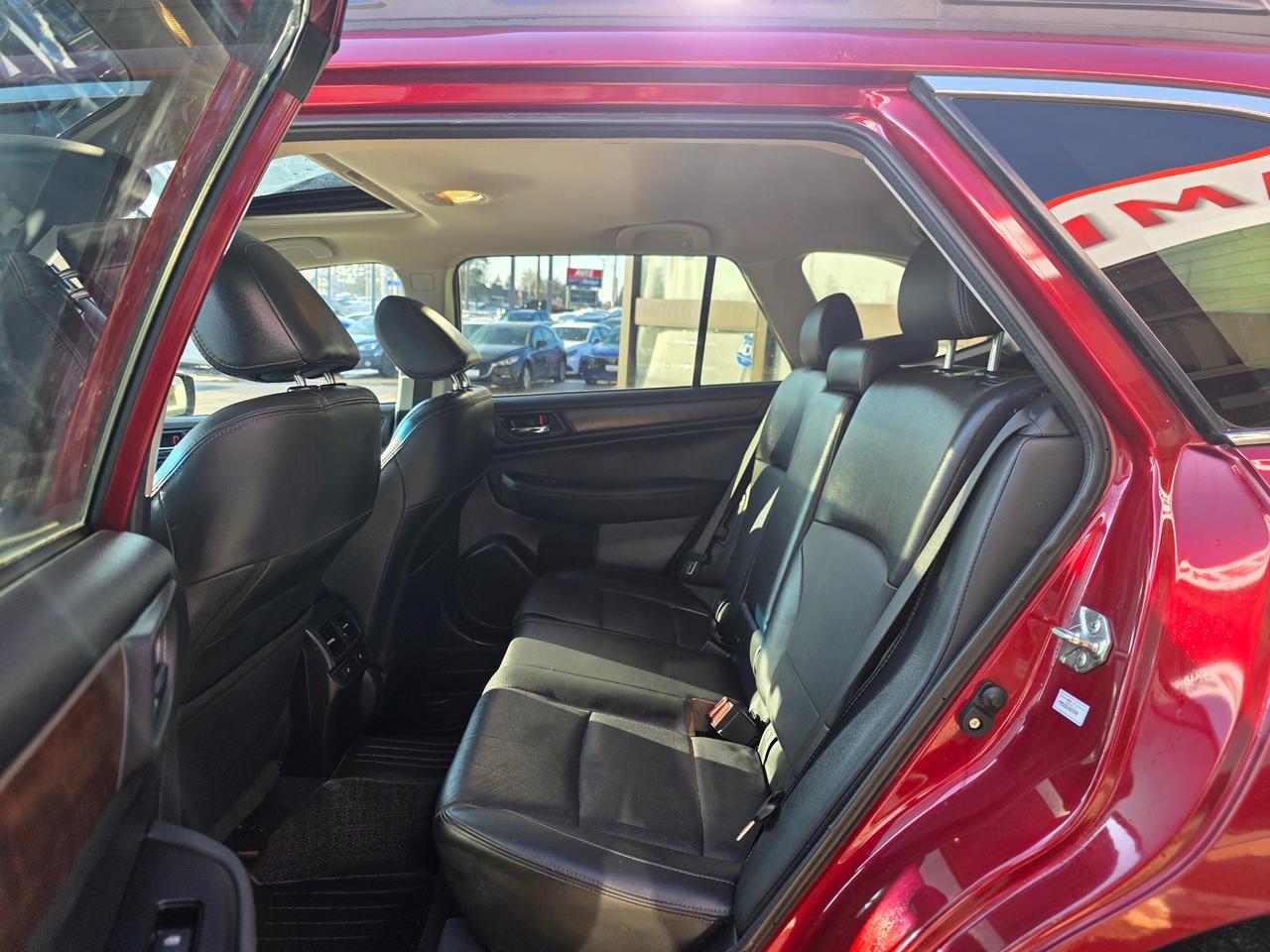 2016 Subaru Outback 2.5i Limited Package Eyesight | Leather | HK Sound | Sunroof | Navi | BSM Photo