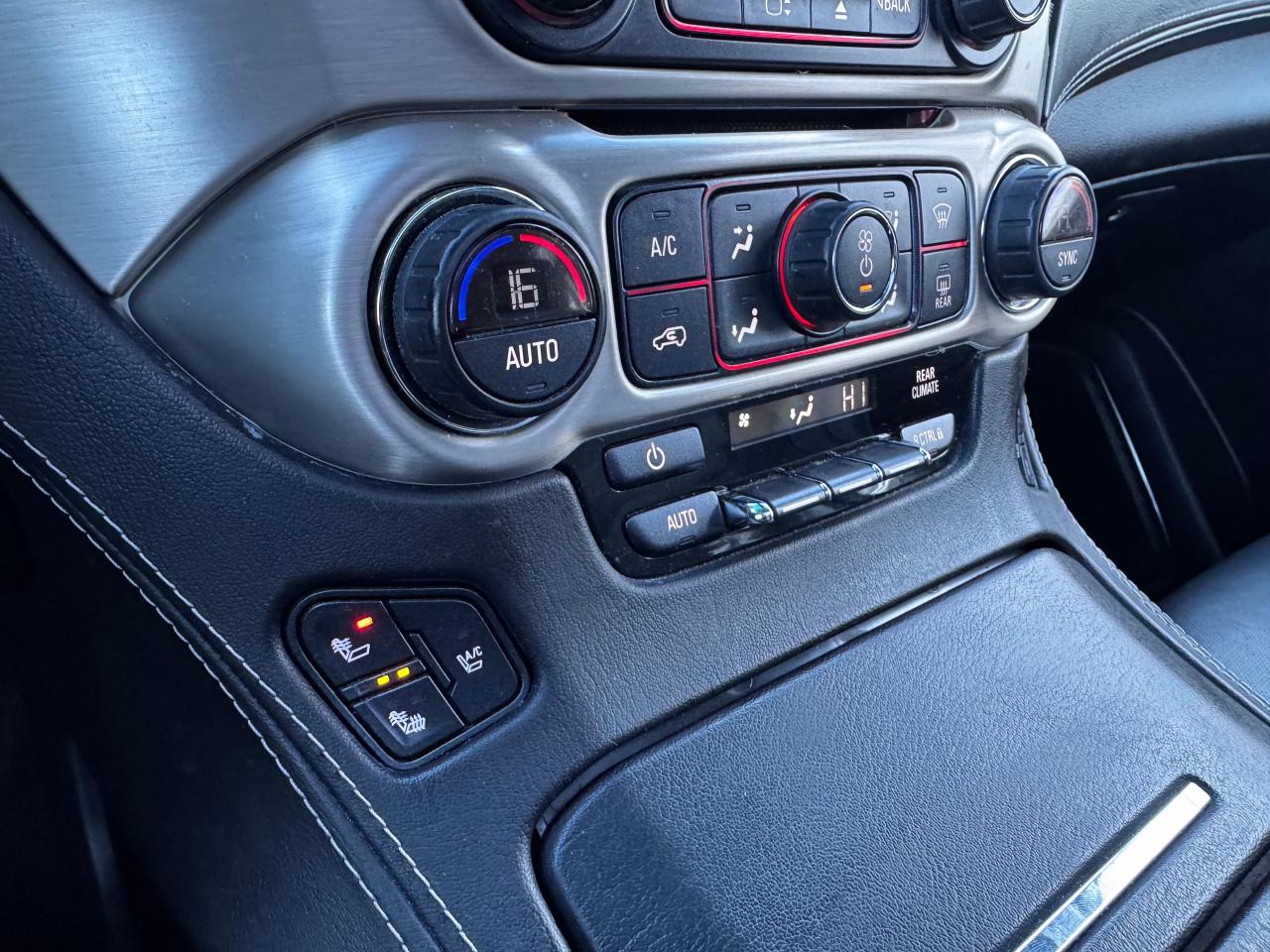 2016 GMC Yukon Denali Photo