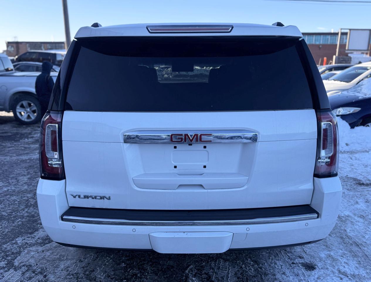 2016 GMC Yukon Denali Photo