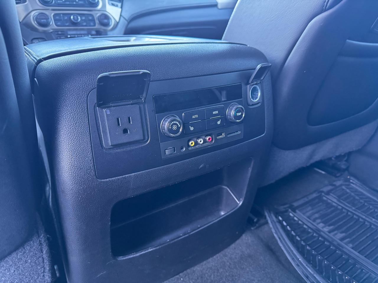 2016 GMC Yukon Denali Photo