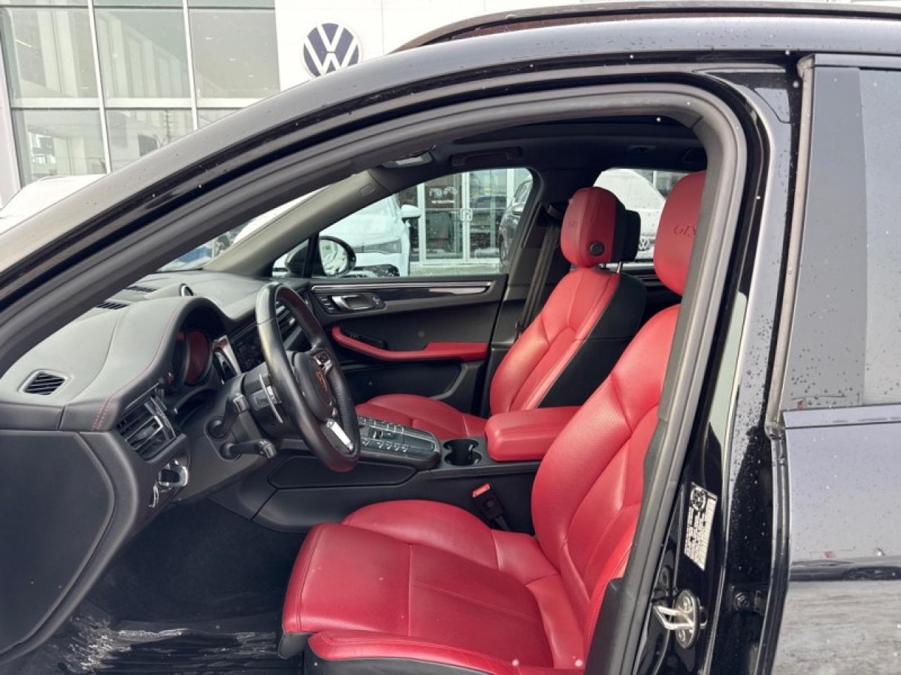 2020 Porsche Macan GTS  - Navigation -  Leather Seats Photo