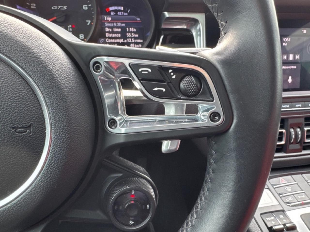 2020 Porsche Macan GTS  - Navigation -  Leather Seats Photo