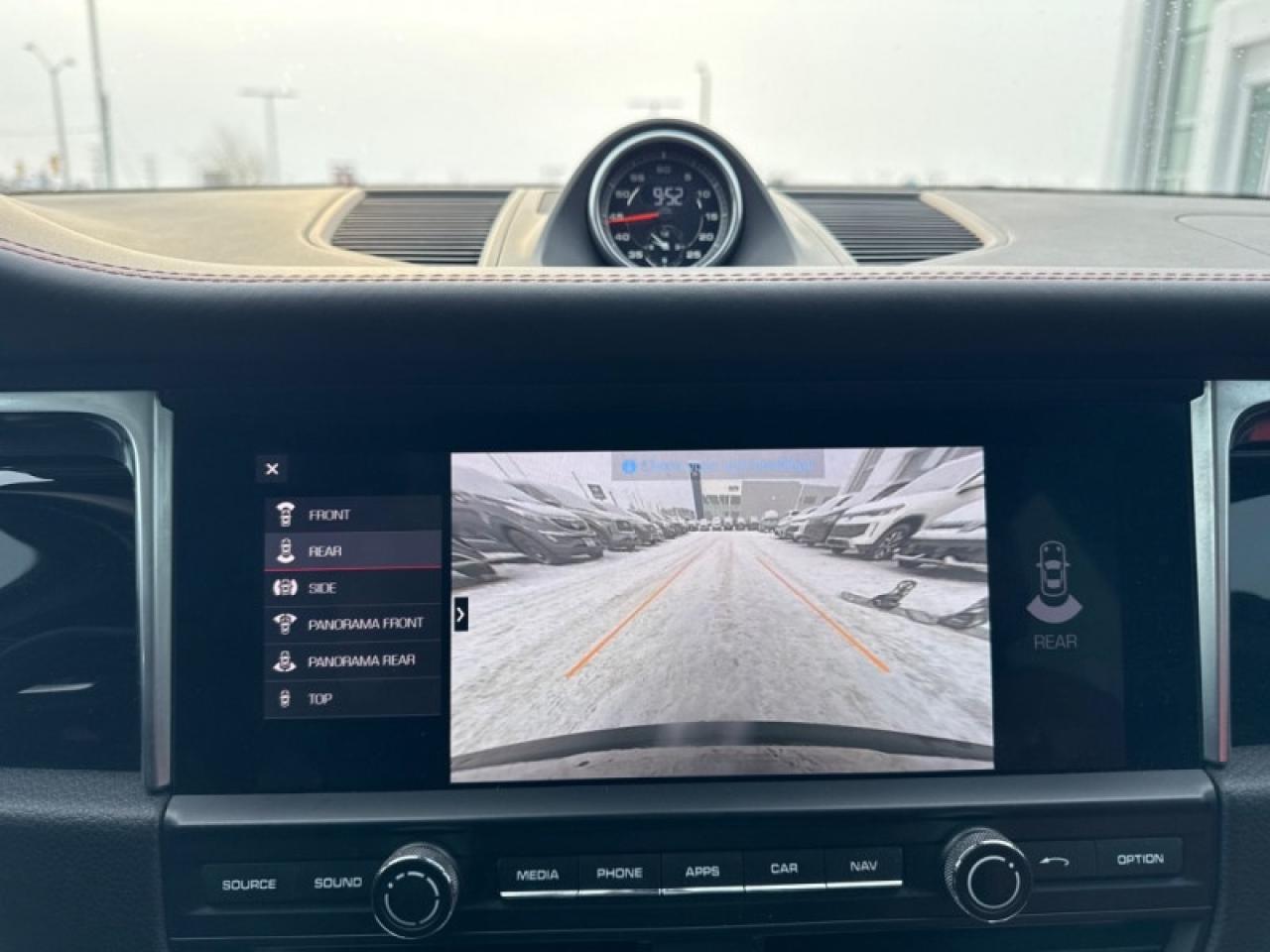 2020 Porsche Macan GTS  - Navigation -  Leather Seats Photo