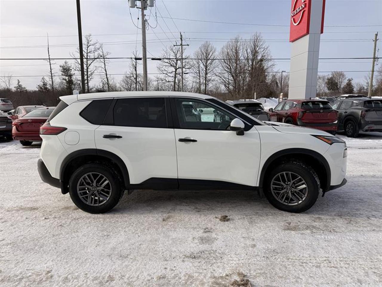 2023 Nissan Rogue S AWD CVT (2) Photo3