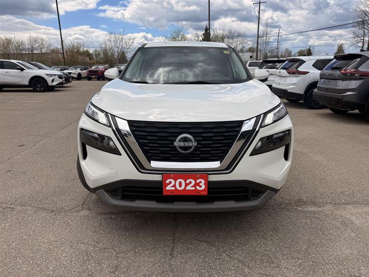 2023 Nissan Rogue S AWD CVT (2) Photo