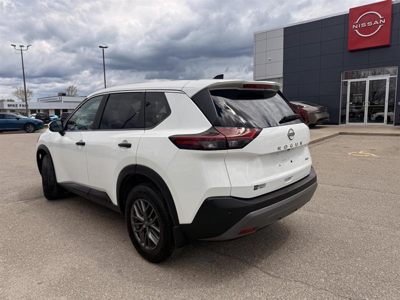 2023 Nissan Rogue S AWD CVT (2) Photo