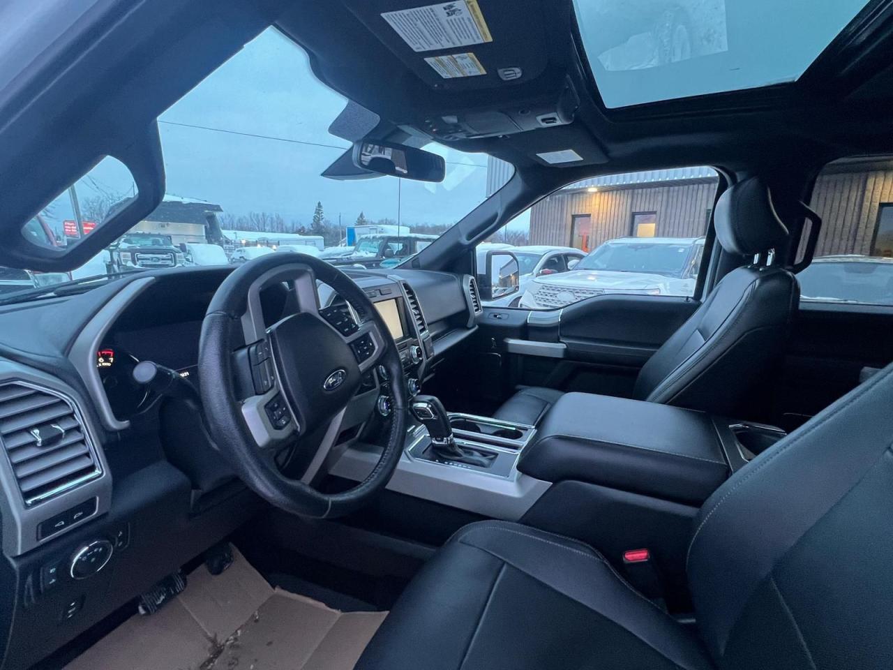 2015 Ford F-150 Lariat Photo