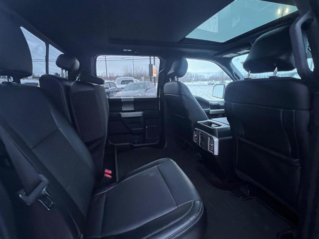 2015 Ford F-150 Lariat Photo