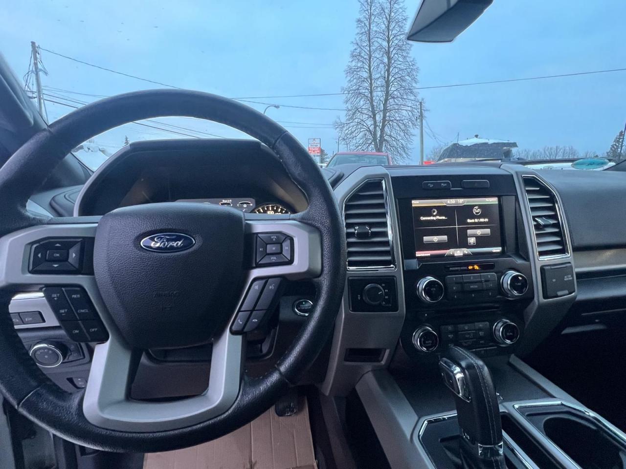 2015 Ford F-150 Lariat Photo