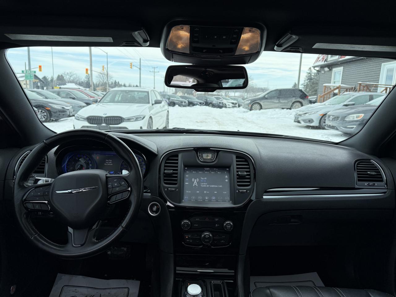 2018 Chrysler 300 300S Photo