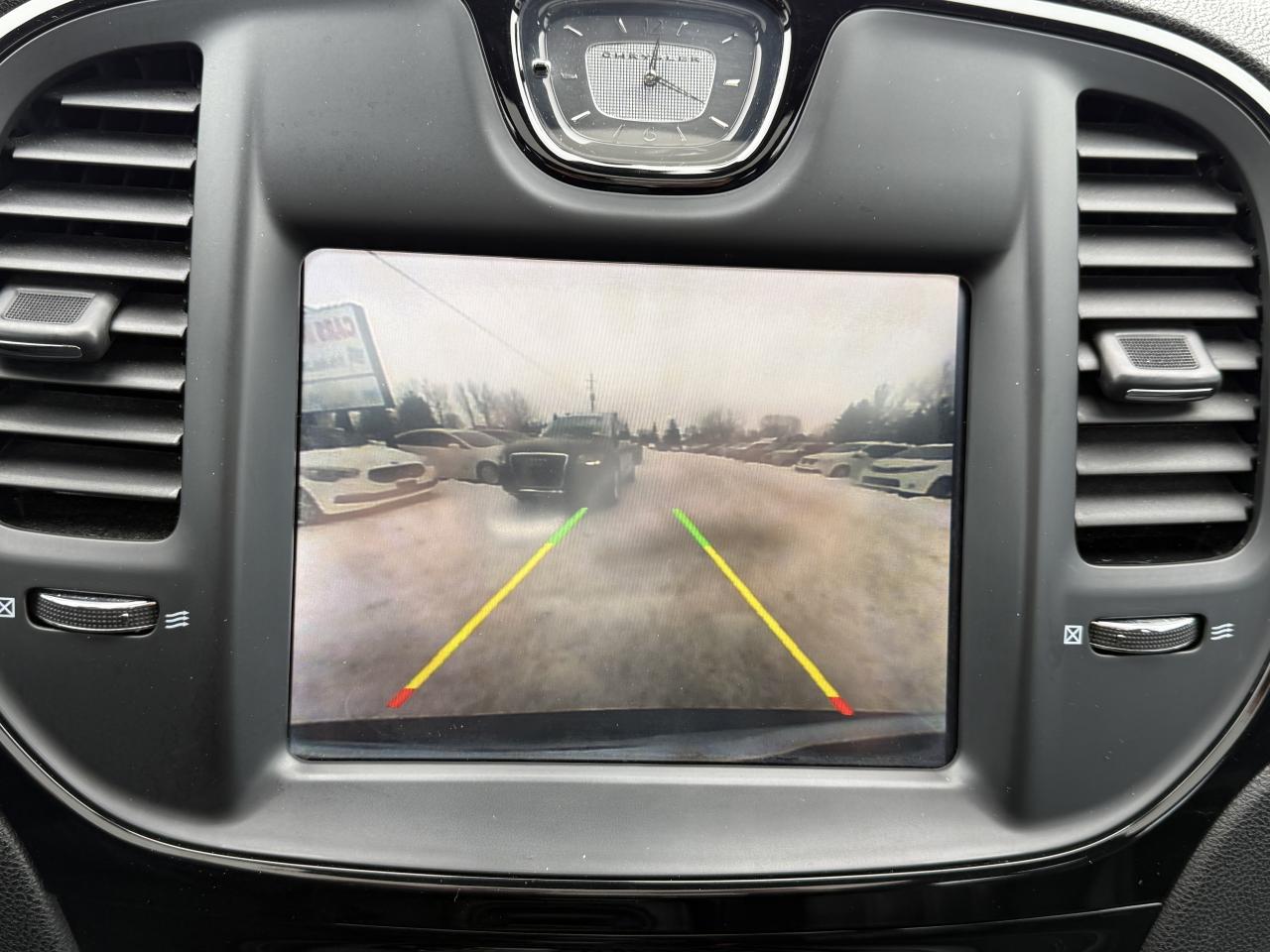 2018 Chrysler 300 300S Photo