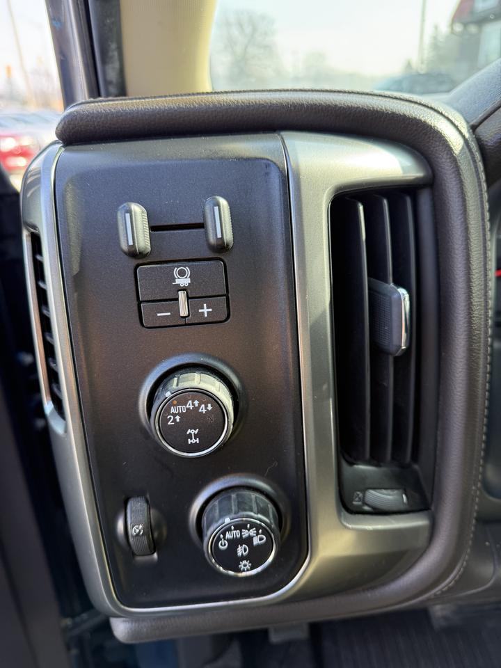 2018 Chevrolet Silverado 1500 LTZ Photo