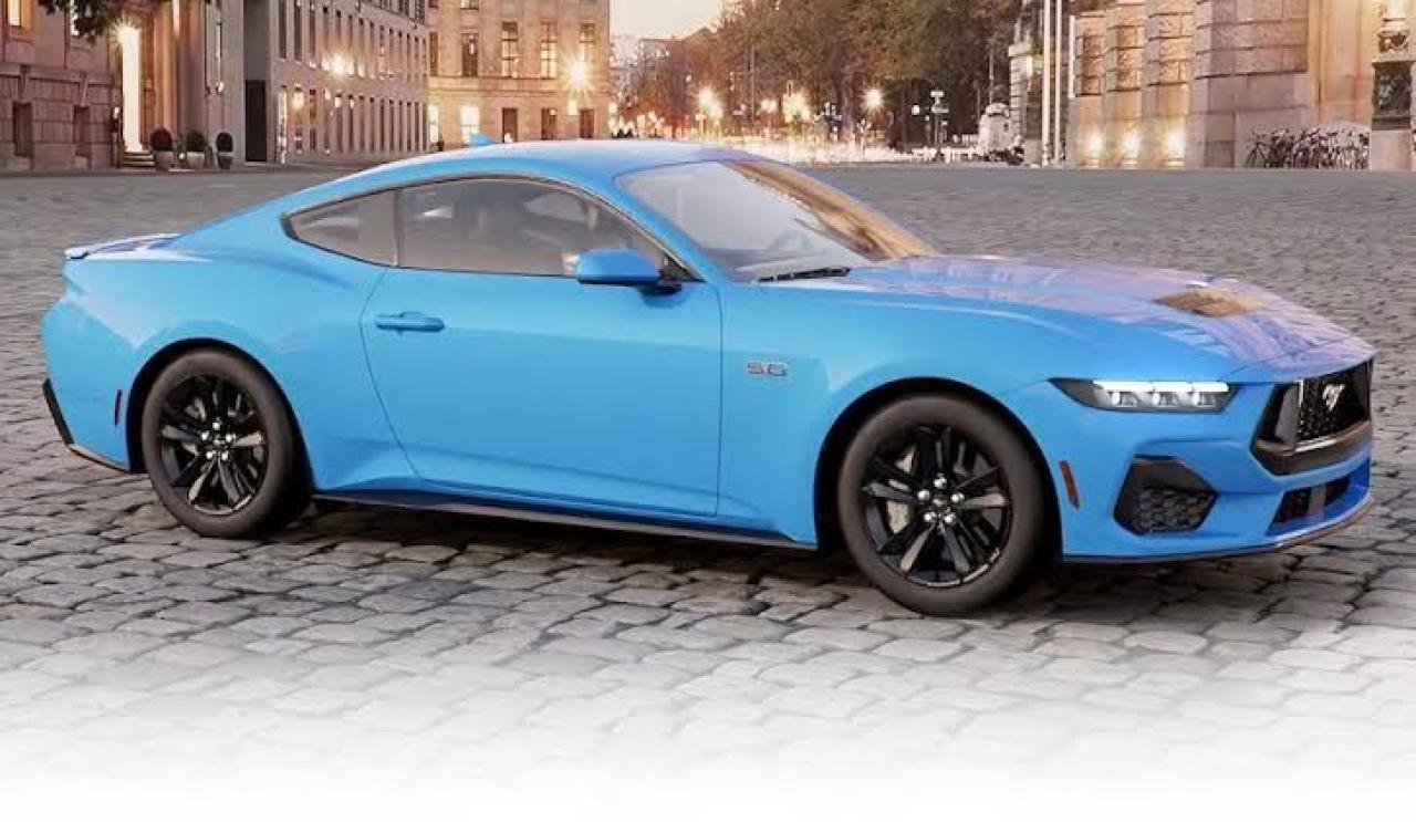 2025 Ford Mustang Fastback - Photo #1