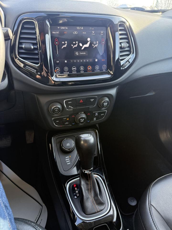 2018 Jeep Compass LIMITED Photo