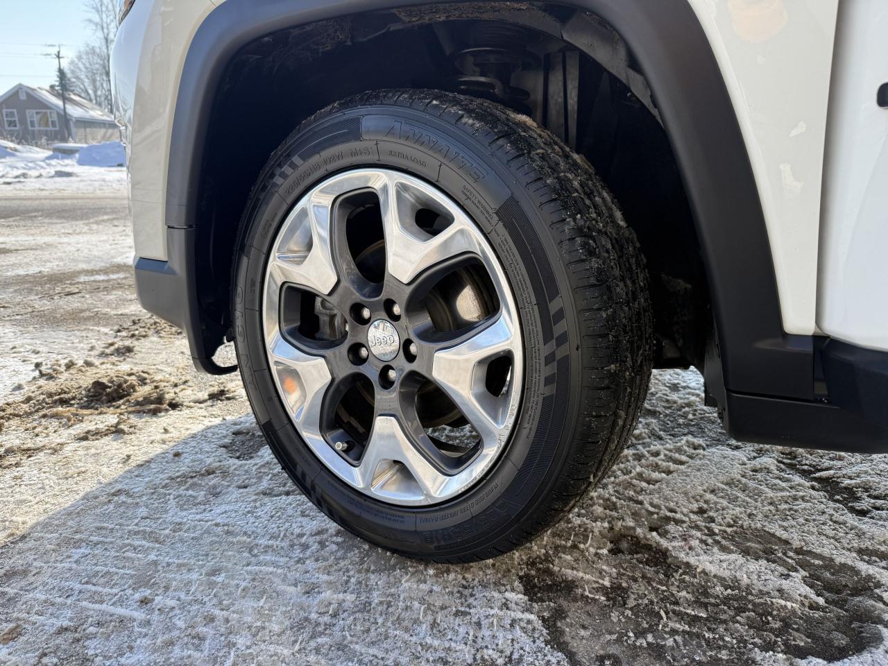 2018 Jeep Compass LIMITED Photo