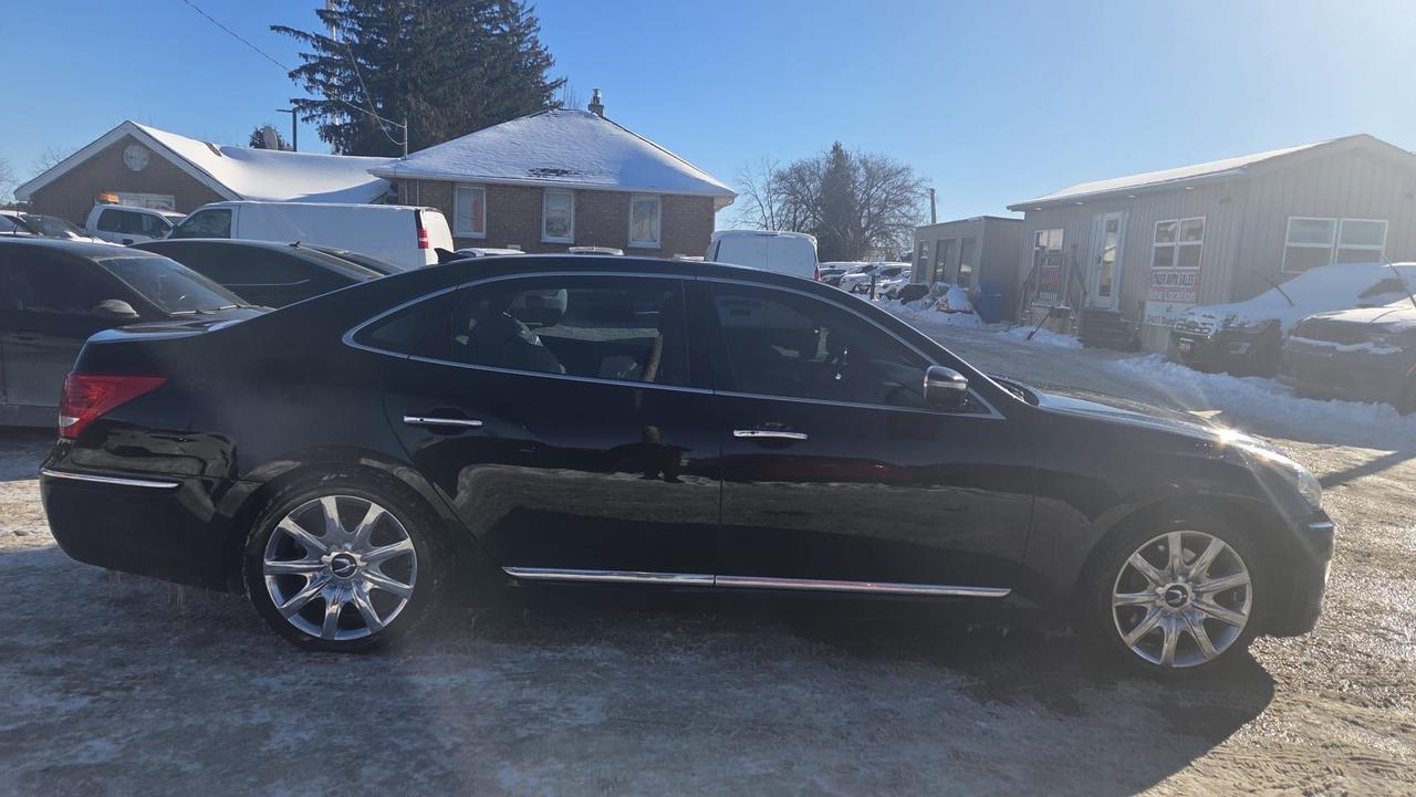 2012 Hyundai Equus SIGNATURE, 2 SETS OF TIRES, WELL MAINTAINED, CERT Photo