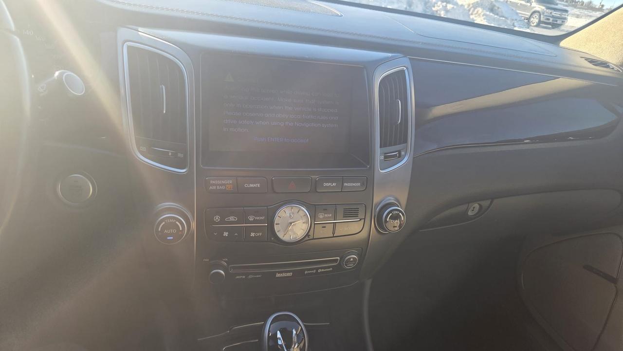 2012 Hyundai Equus SIGNATURE, 2 SETS OF TIRES, WELL MAINTAINED, CERT Photo