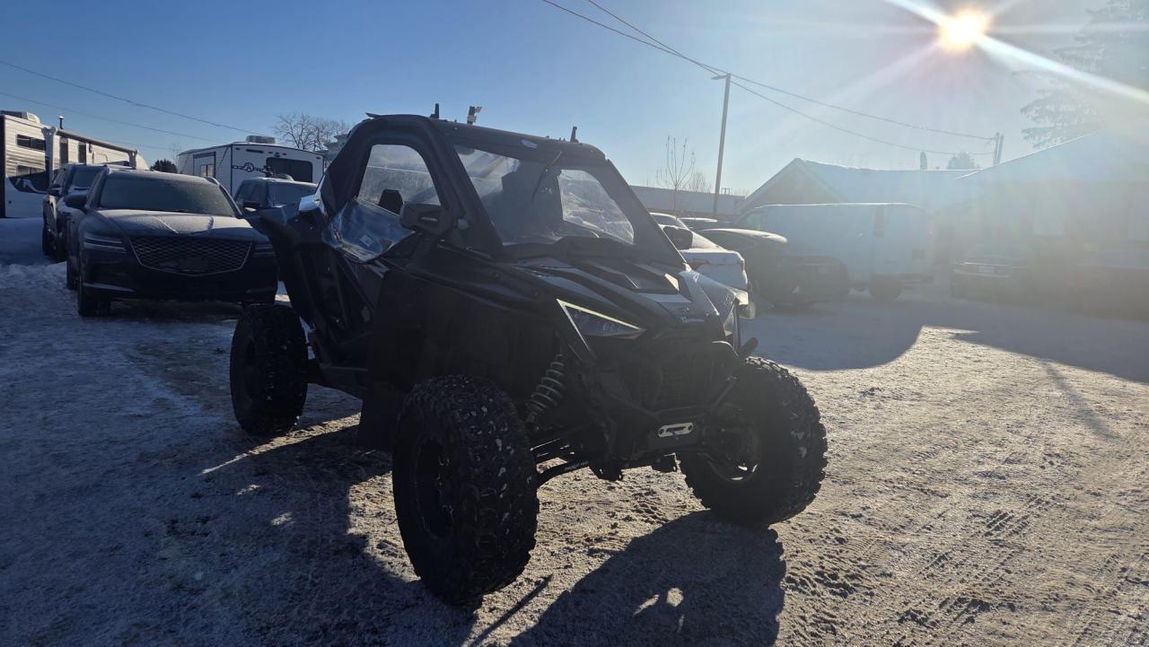 2020 Polaris RZR 1000 XP EPS SPORT, SIDE BY SIDE, ENCLOSED, HEATED, TURBO Photo