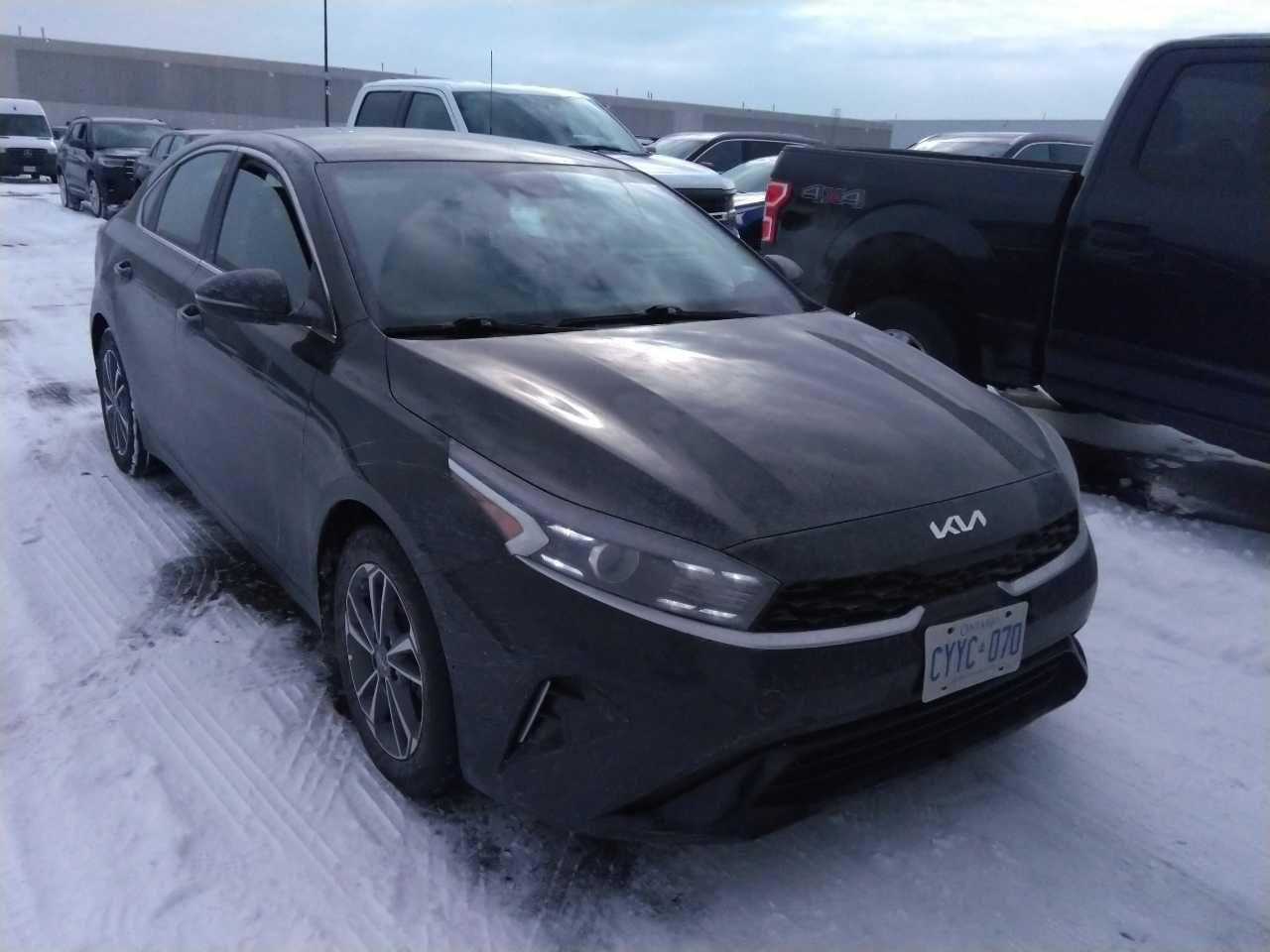 2023 Kia Forte EX Photo