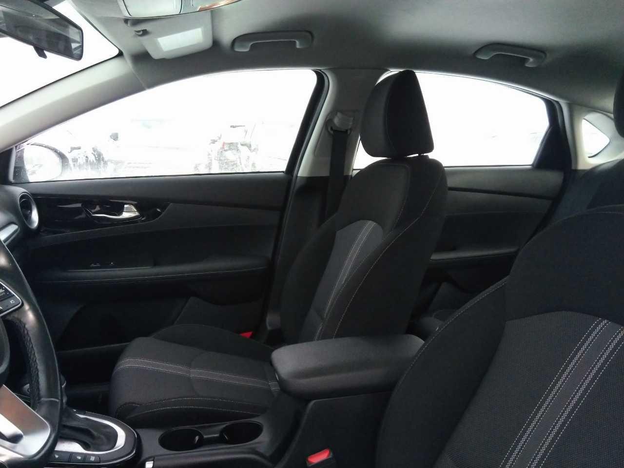 2023 Kia Forte EX Photo