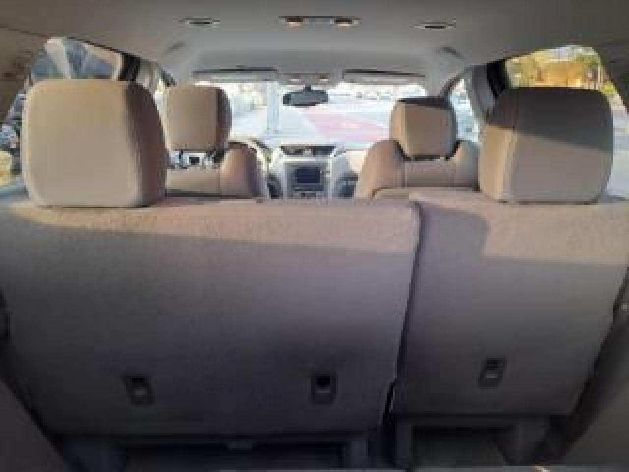 2017 Chevrolet Traverse EXTRA CLEAN-AWD-7 SEATS-BK UP CAM-BLUETOOTH-AUX Photo