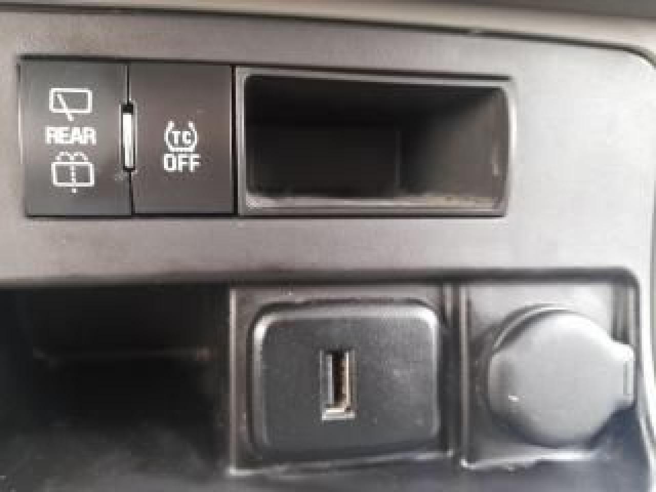 2017 Chevrolet Traverse EXTRA CLEAN-AWD-7 SEATS-BK UP CAM-BLUETOOTH-AUX Photo