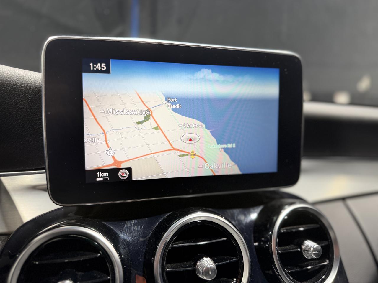 2015 Mercedes-Benz C-Class 4dr Sdn C 400 4MATIC Photo