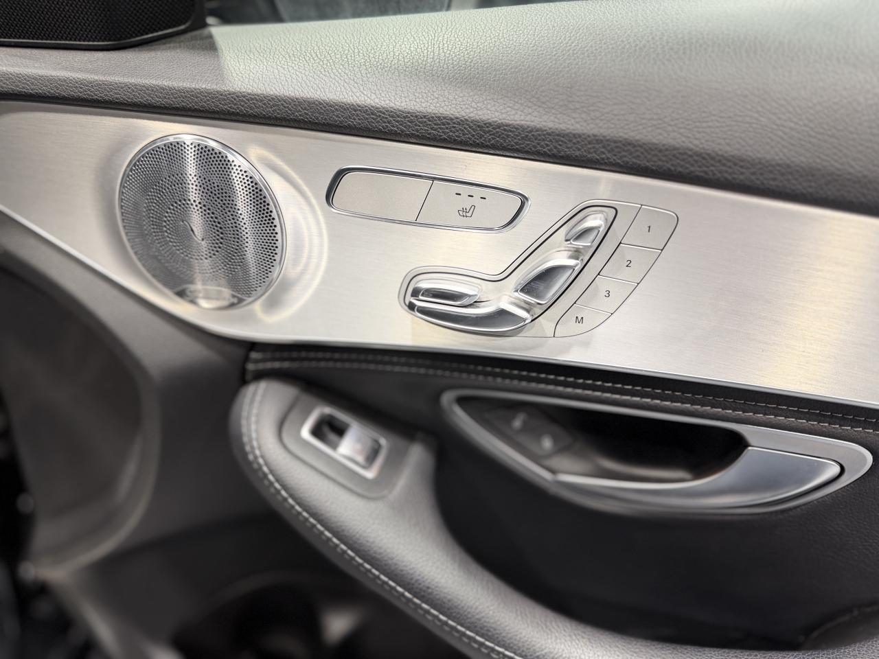 2015 Mercedes-Benz C-Class 4dr Sdn C 400 4MATIC Photo