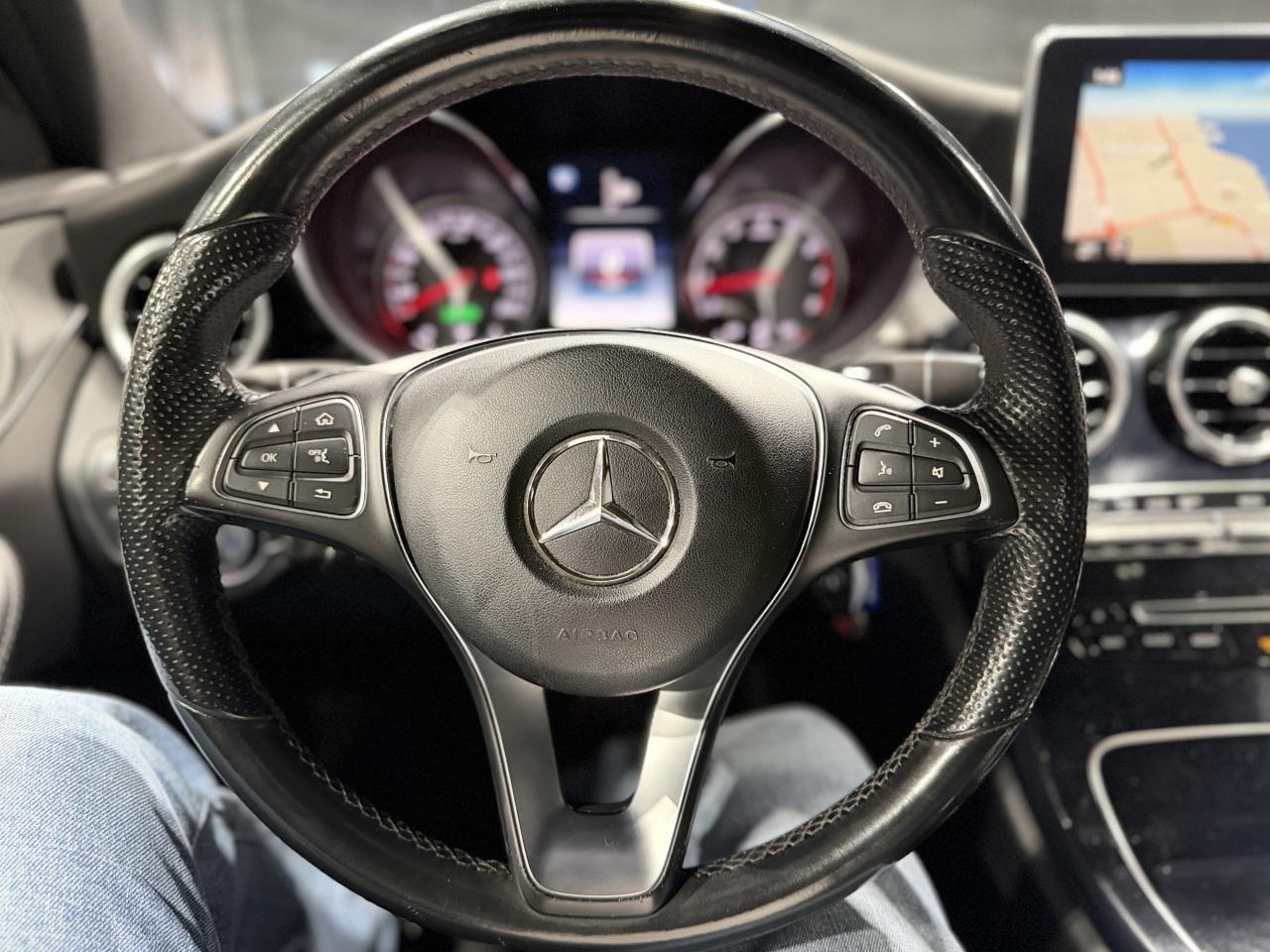 2015 Mercedes-Benz C-Class 4dr Sdn C 400 4MATIC Photo