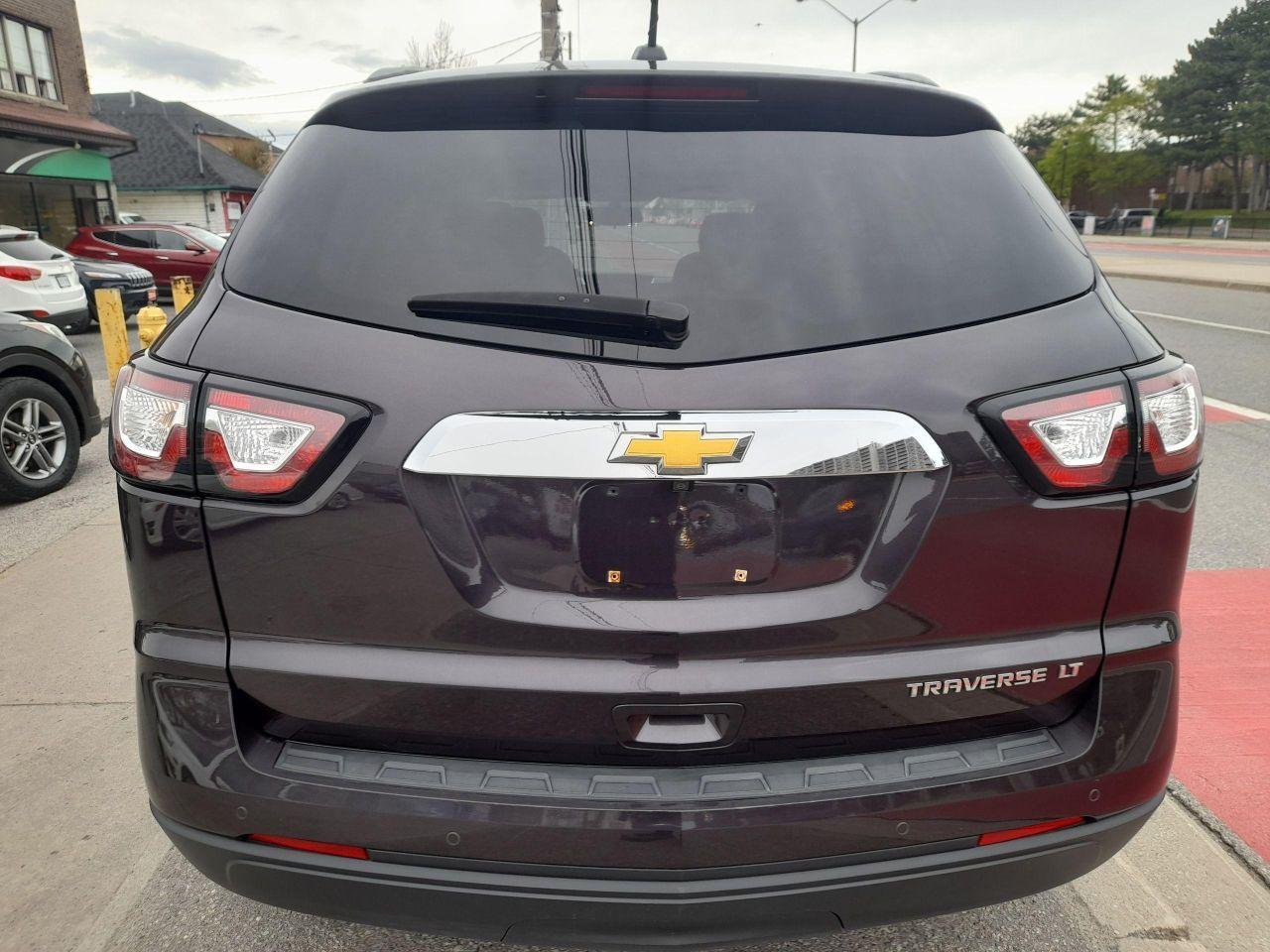 2016 Chevrolet Traverse LT-7 SEATS-ONLY 124K- BK UP CAM-USB-ALLOYS Photo