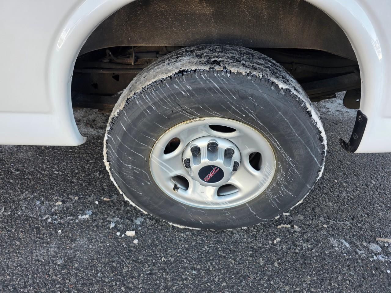 2019 GMC Savana 2500 Work Van Rear-Wheel Drive Cargo Van Photo