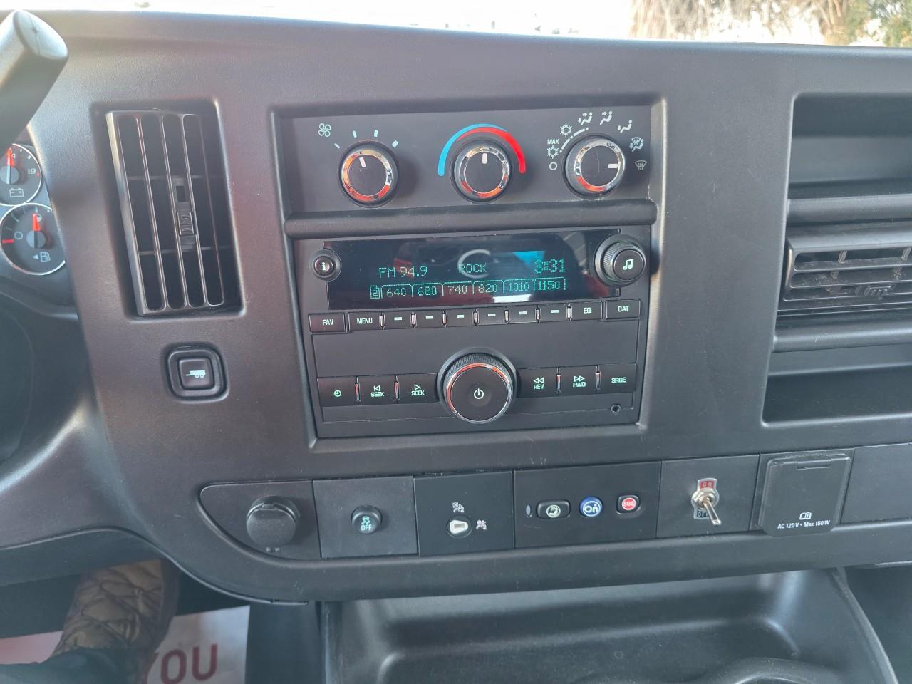 2019 GMC Savana 2500 Work Van Rear-Wheel Drive Cargo Van Photo