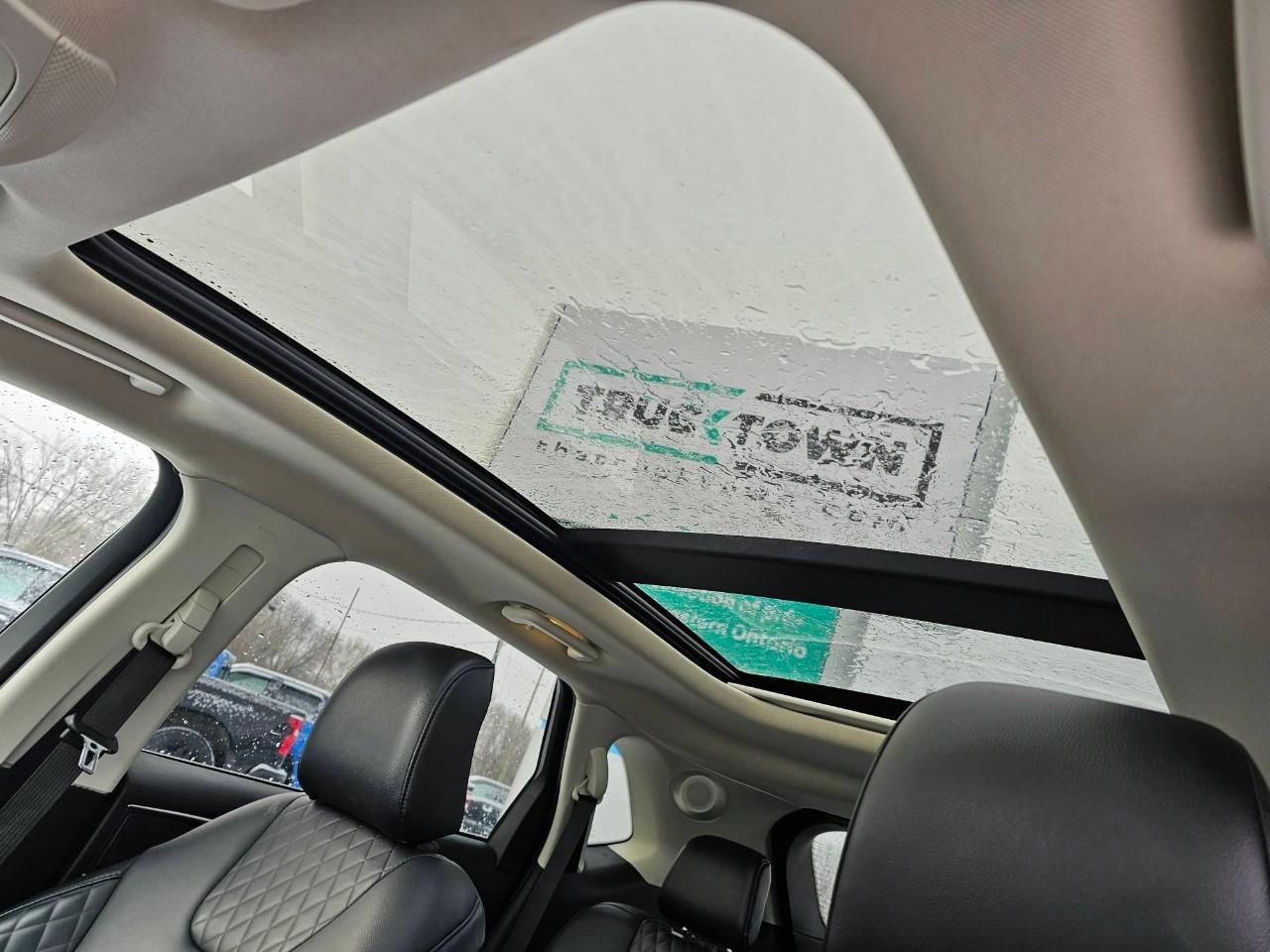 2024 Ford Edge TITANIUM 4DR ALL-WHEEL DRIVE Photo