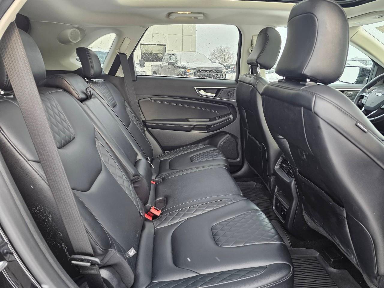 2024 Ford Edge TITANIUM 4DR ALL-WHEEL DRIVE Photo