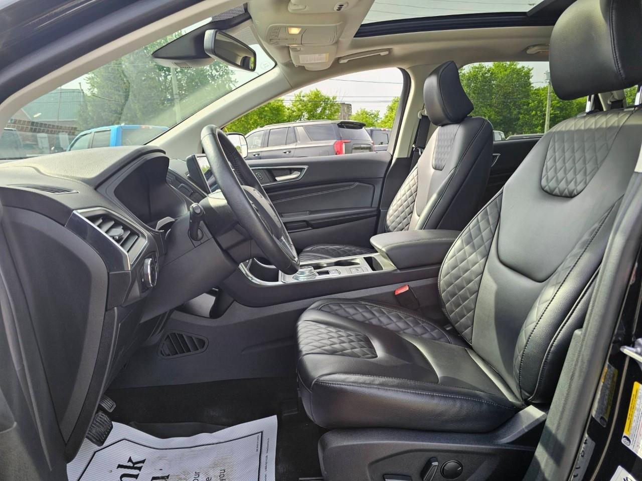 2024 Ford Edge TITANIUM 4DR ALL-WHEEL DRIVE Photo
