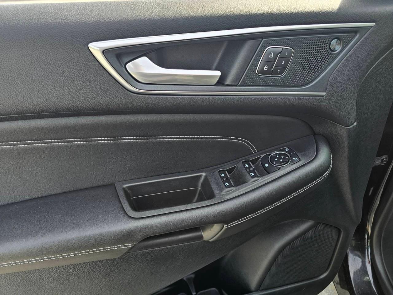 2024 Ford Edge TITANIUM 4DR ALL-WHEEL DRIVE Photo