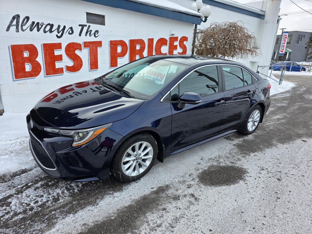 2020 Toyota Corolla XLE (CVT) 4dr Sedan Photo3