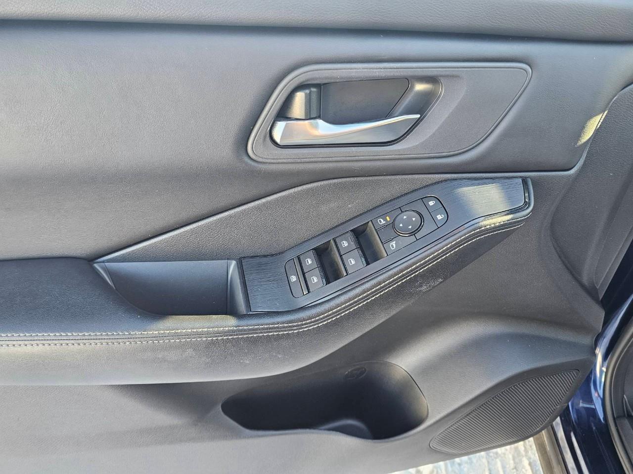 2024 Nissan Rogue SV Moonroof 4dr All-Wheel Drive Sport Utility Photo