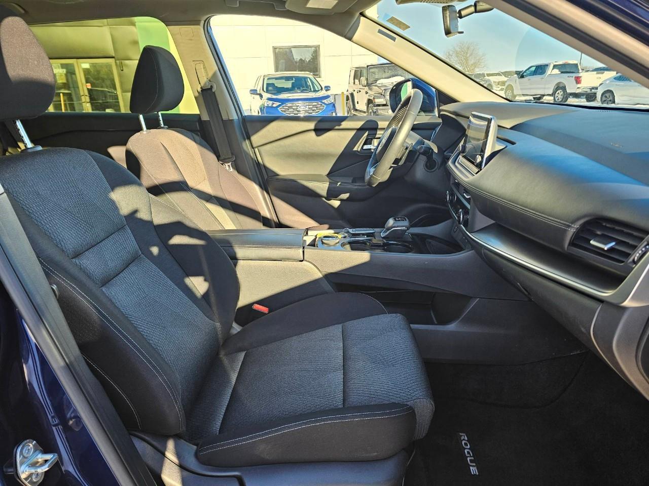 2024 Nissan Rogue SV Moonroof 4dr All-Wheel Drive Sport Utility Photo